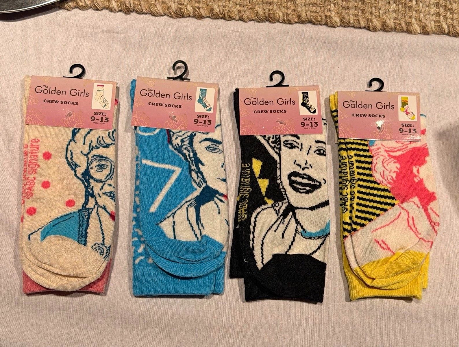 VIRAL The Golden Girls Crew Socks Set of 4 1