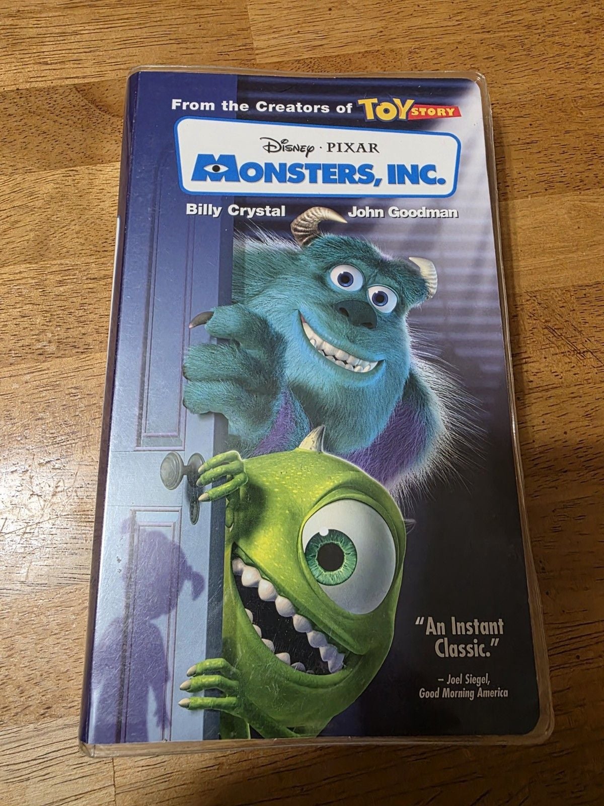 Monsters, Inc. VHS 2002 Disney Clamshell Blue Tape G-VG Condition 1