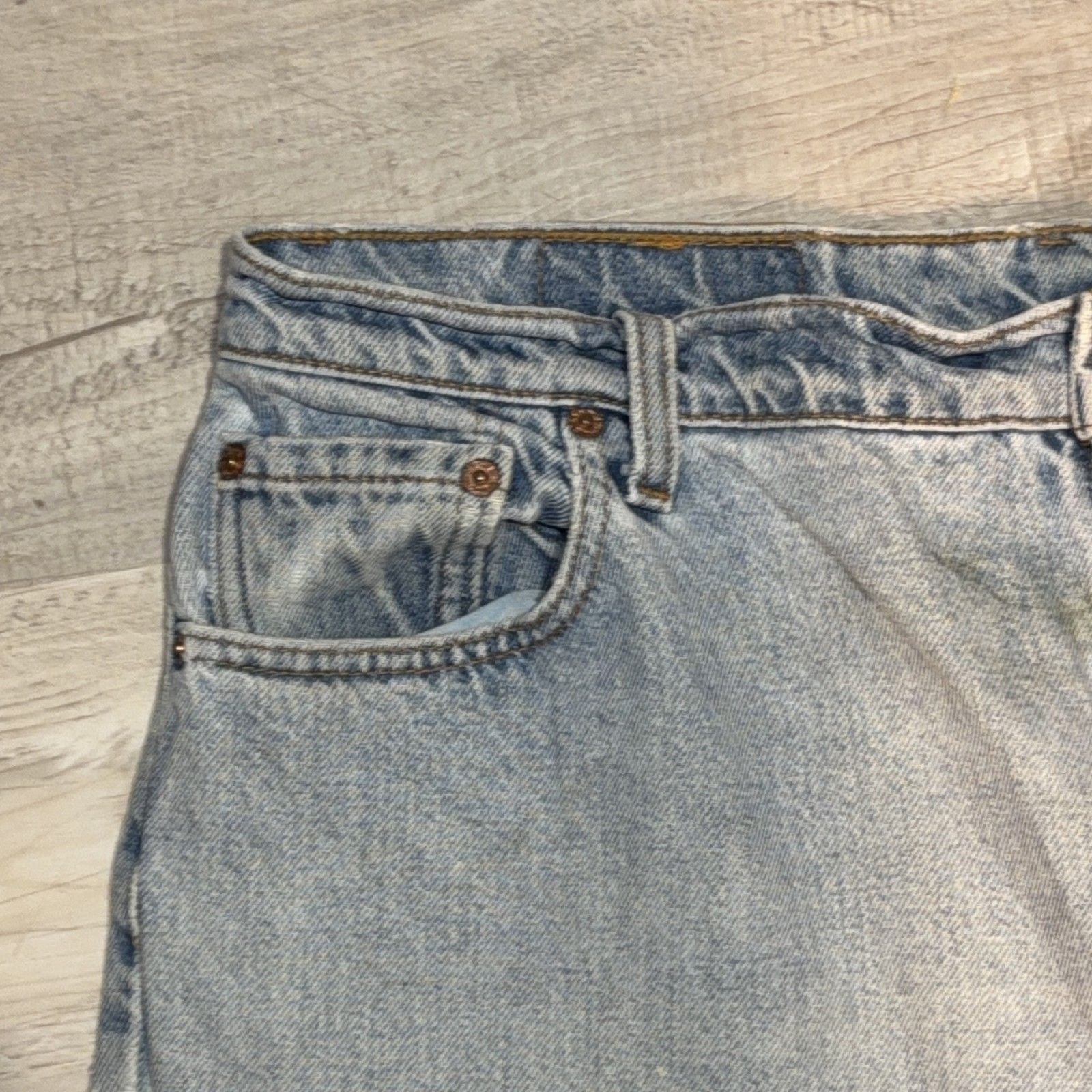 Vintage MADE USA Levi's 550 Jeans Men's M Relaxed Tapered Light Wash Blue Denim 5