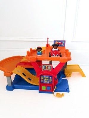 FISHER PRICE LITTLE PEOPLE ROLLIN' RAMPS GARAGE SET With Sound Tested And Works! 2