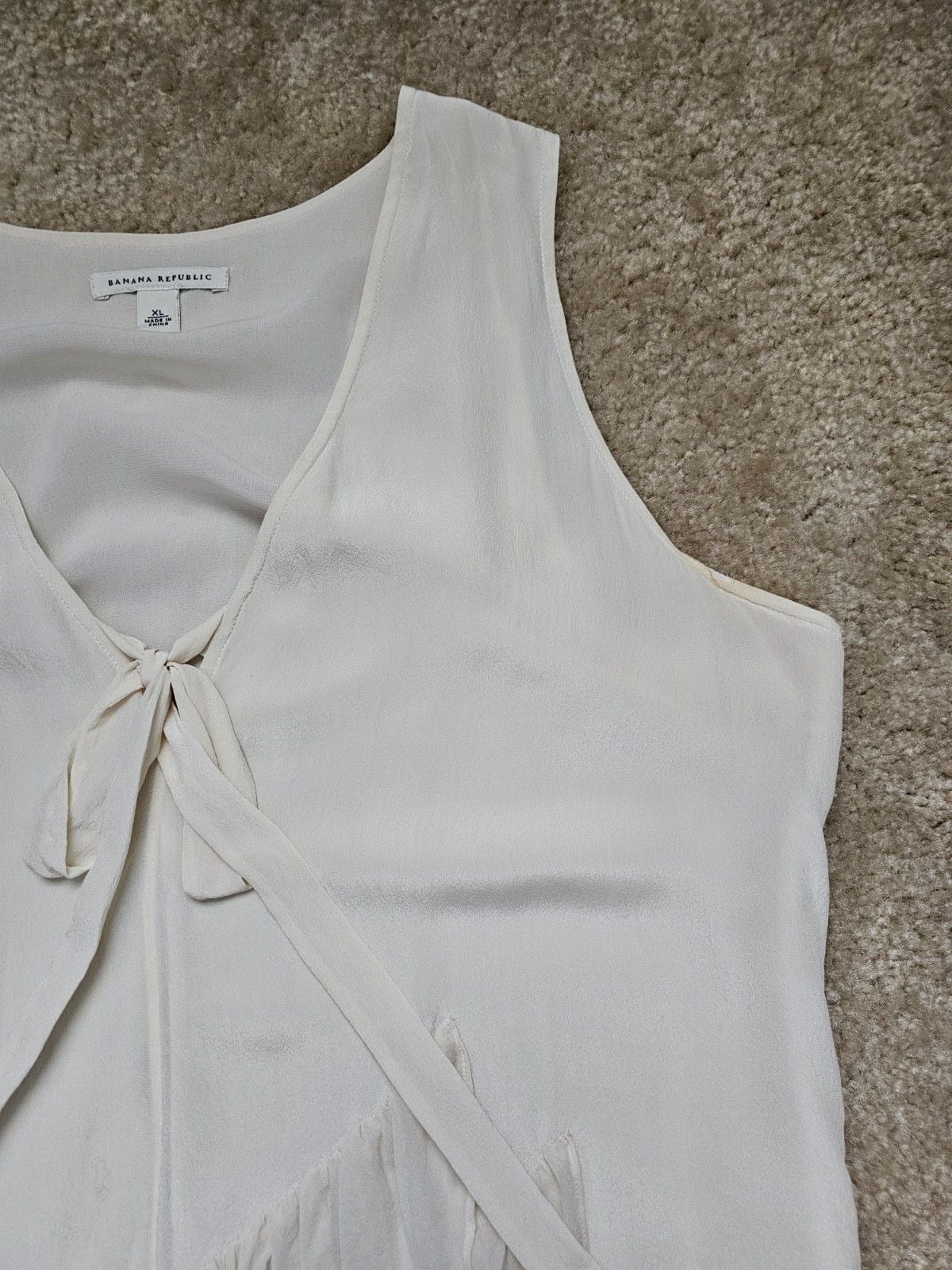 Banana Republic Women XL Ivory Ruffle Sleeveless Tie Front Blouse High Low 4