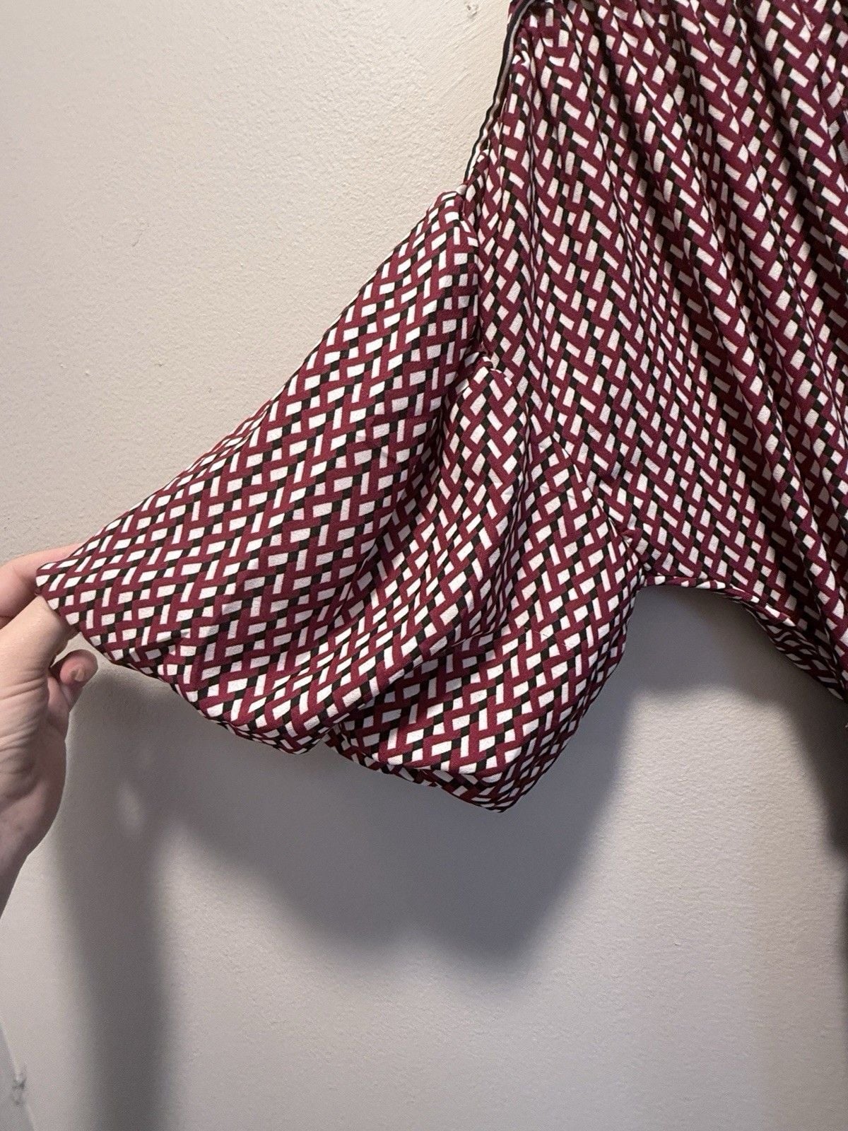 Max Studio Burgundy Geometric Maxi Dress Puff Sleeve Tie Neck Smocked Size S 8