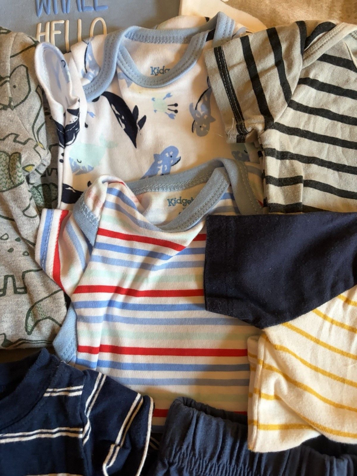 Infant/Boys 0-3 Months Bundle Of 16 Pieces Mostly One Piece. 10