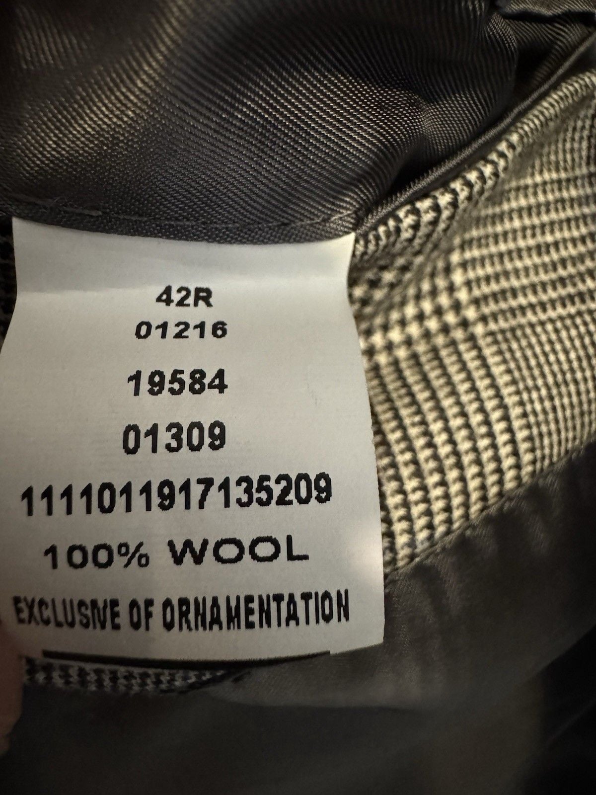 Jos A Bank Mens Gray Plaid 2 Piece Suit 100% Wool 42R 34x30 Signature Collection 5