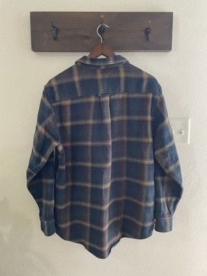 Orvis Men’s Medium 100% Cotton Flannel Blue Brown Plaid Button Up 4