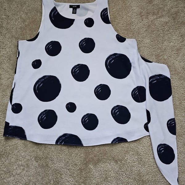 Alfani Women's Size 14 White Black Polka Dot Sleeveless Blouse Asymmetrical Sash