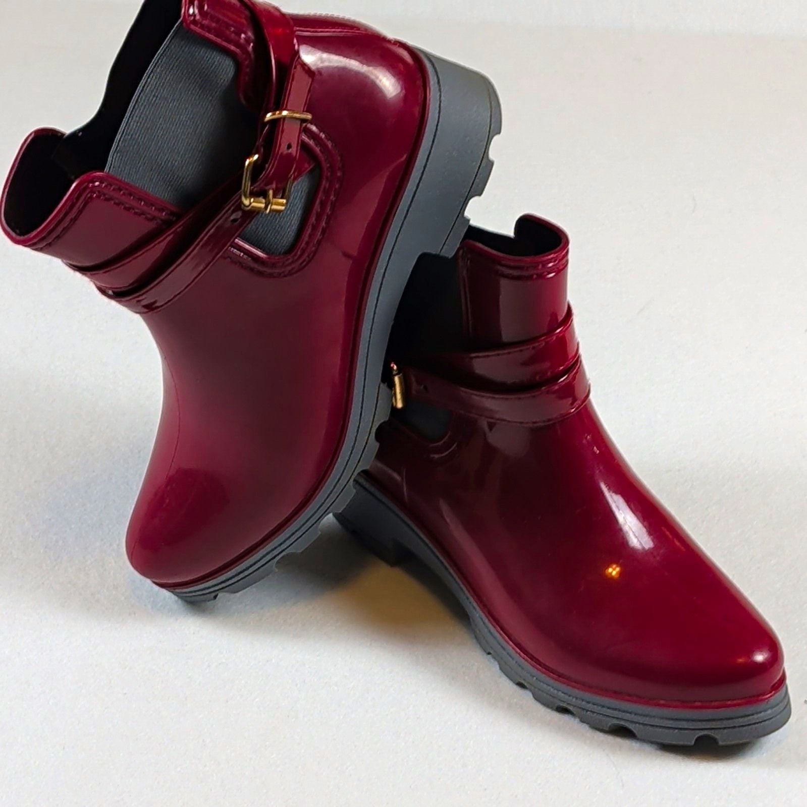 Women's Burgundy Chelsea Ankle Rain Boots Buckle Strap Rubber Lug Sole size 9 2