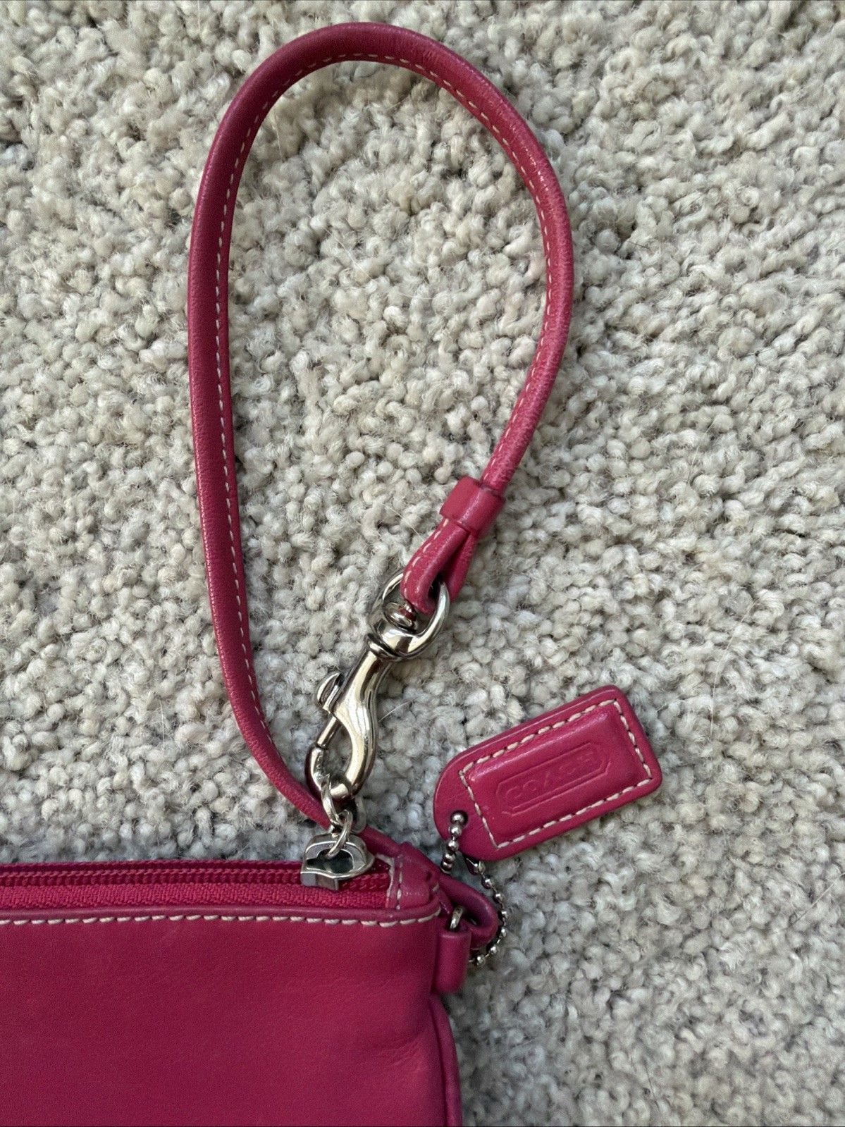 Coach Leather Corner Zip Wristlet Coin Wallet Magenta Pink Charm EUC 7