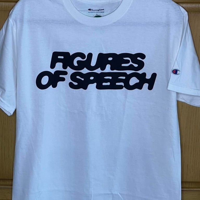 #Champion t-shirt with blurred Figures of Speech front graphic. The Sunroof Of The #Trojan Horse back graphic with #exhibition dates and Brooklyn Museum #logo.
Details: Fluorescent green Abloh tag
Material: 100% #cotton. Brand new with tag 5