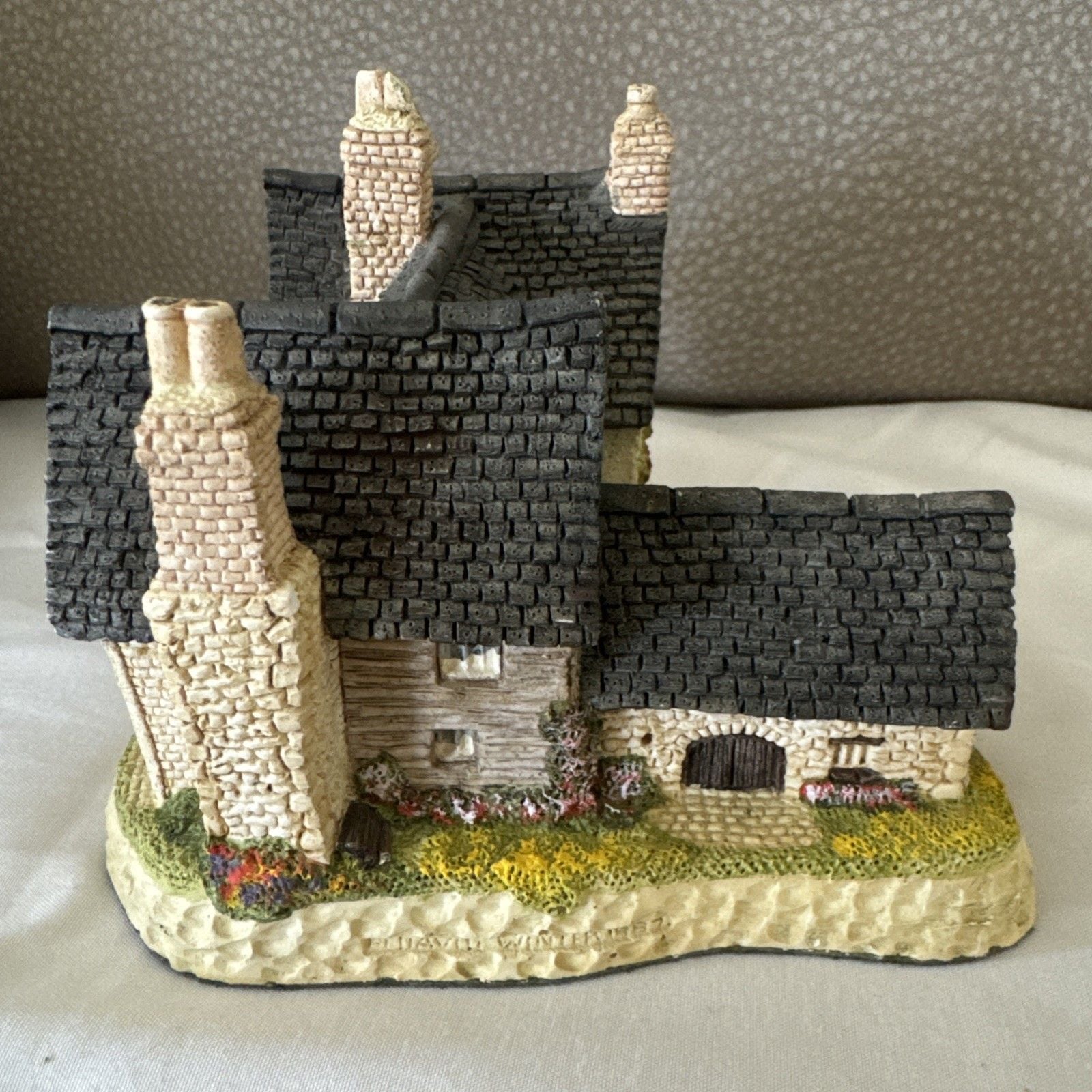 David Winter Cottages Benbow's Farmhouse Herefordshire 1987 Hand Made 5