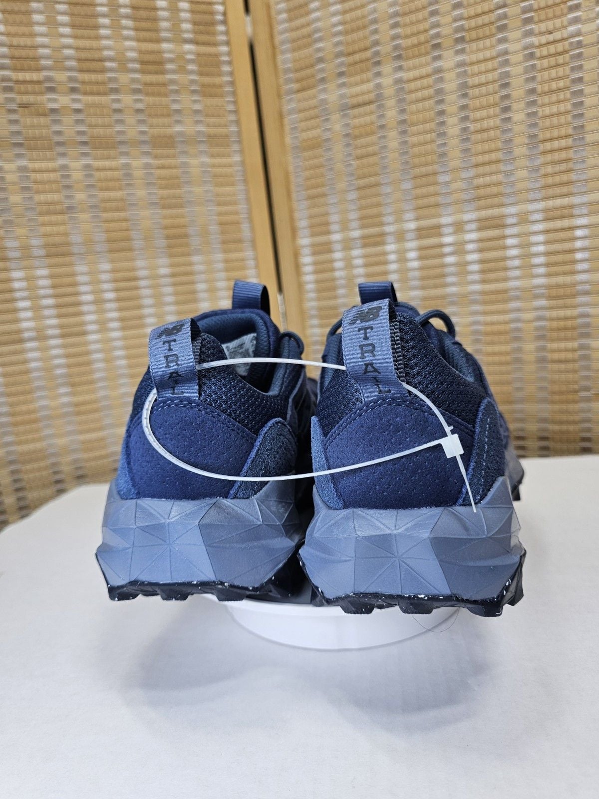 New Balance Tektrel Men's Trail Hiking Shoes Navy Blue Size 9.5 MTTRS2BP 8