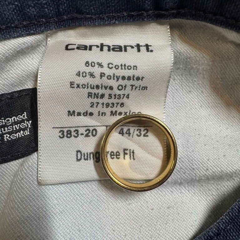 π₯ Vintage Carhartt Dungaree Fit Work Pants β 44x32 π₯
Classic Carhartt work pants built for durability and comfort! These dungaree fit utility pants feature a loose, straight-leg cut with reinforced pockets and the iconic Carhartt patch. Perfect 4