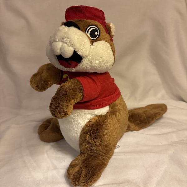 Buccee’s Beaver Mascot Plush Stuffed Animal w/ Red Cap and Shirt 11" EUC
