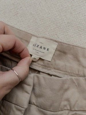 Sézane Paris France Pleated Cuffed ROME Chino Shorts in Beige - Size FR 40 US 8 3