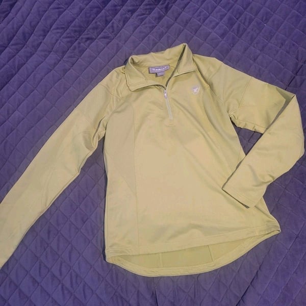 Ariat Tech Women's Pullover Size M- Lime Green