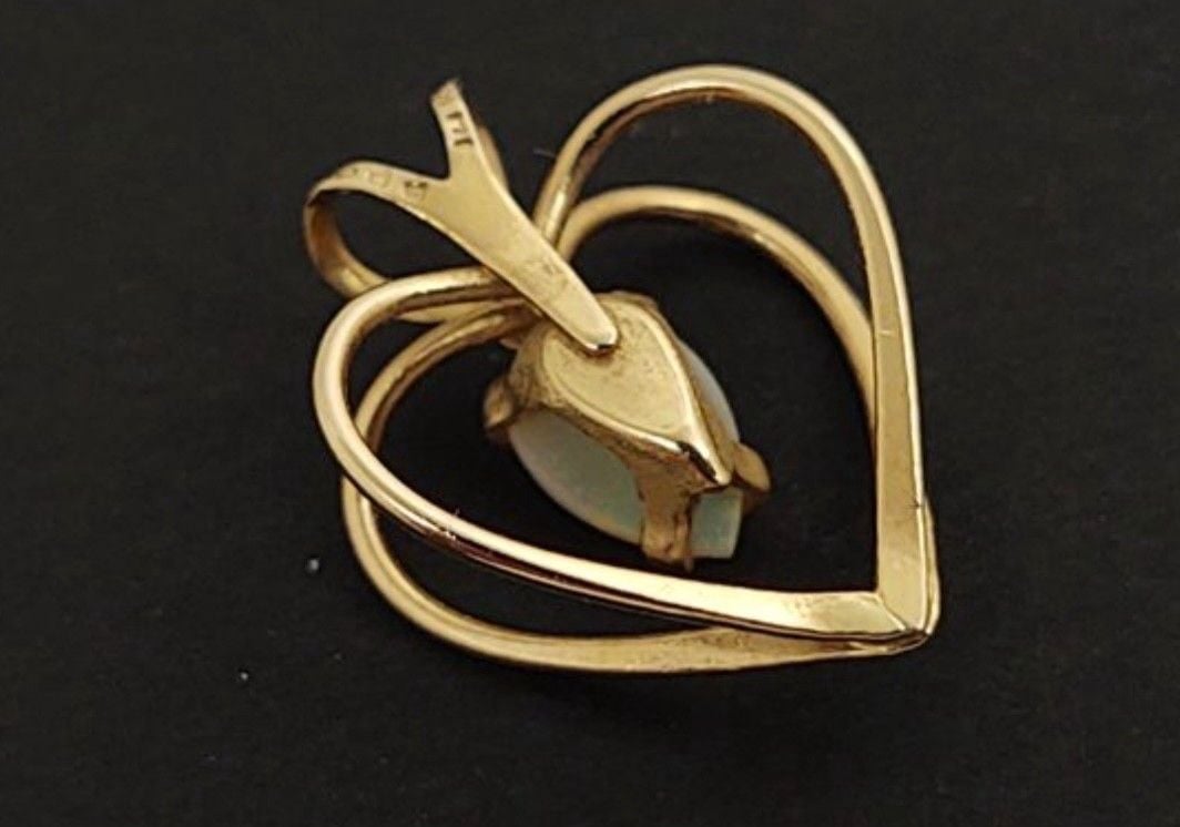 Vintage 14K Yellow Gold Pear Opal Heart Pendant | Open Double Frame | 0.6g 4