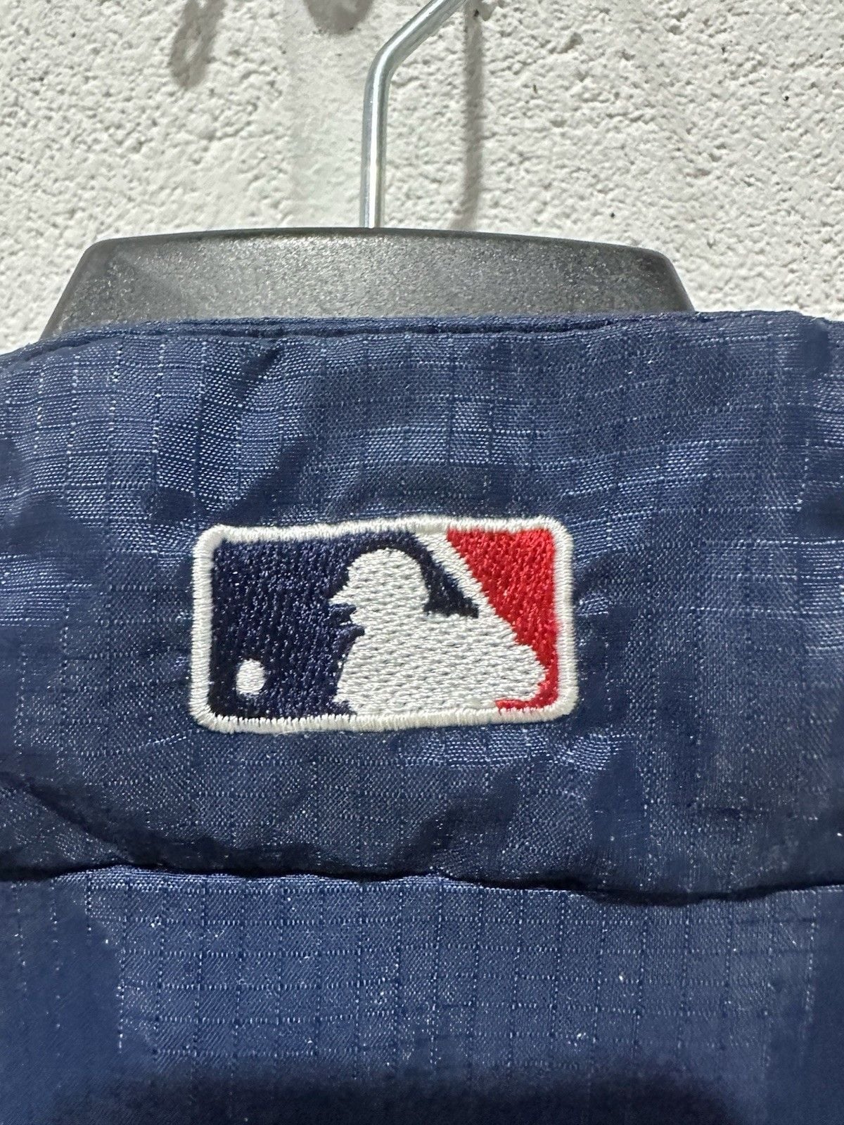 Vintage 1990s Cleveland Indians Starter Mens M Windbreaker Jacket Chief Wahoo 5