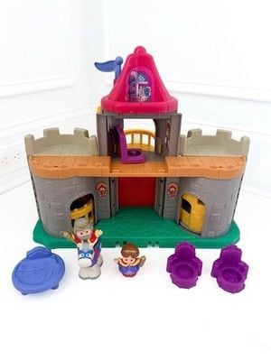 Vintage 2003 Little People Castle Playset with Lights & Sounds + Accessories 5