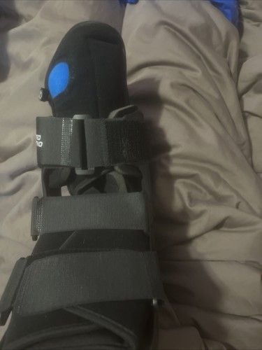 United Ortho Air Stabilizer Ankle Walker Fracture Boot Small/Medium 7