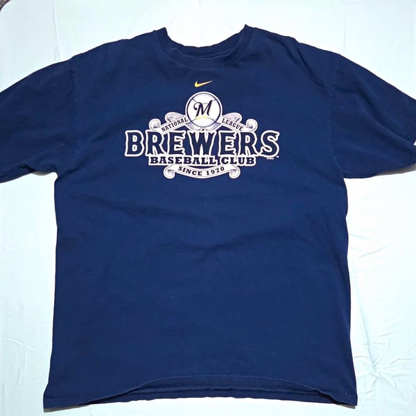 Nike Milwaukee Brewers Major League Baseball MLB T-Shirt Size L 2005