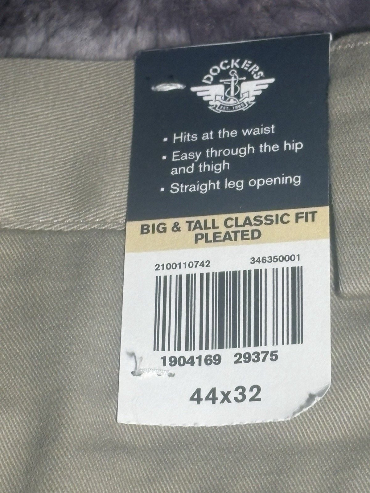 NWT Dockers Big & Tall Classic Fit Pleated Pants Mens Size 44x32 Tan Khaki Chino 11
