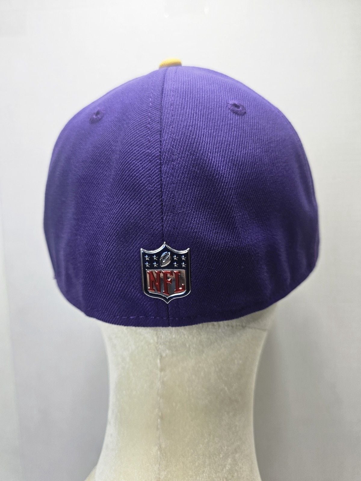 New Era Minnesota Vikings 59FIFTY Fitted Hat 7 1/4 Purple Gold Pre-Curved NWT 6