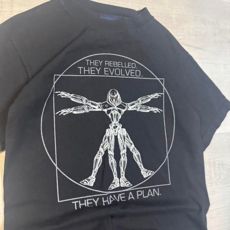 π₯ Vintage 2004 Battlestar Galactica Sci-Fi Channel Tee β Rare Find! π₯
βThey rebelled. They evolved. They have a plan.β If you know, you know! π€π₯ This vintage NBC Experience Store exclusive tee is a must-have for any Battlestar Galactic 3