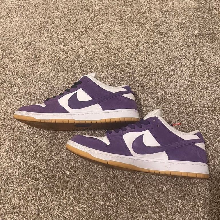 Nike Dunk sb’s purple seude
rarely worn no creases
no original box or backup laces unfortunately
send offers 8