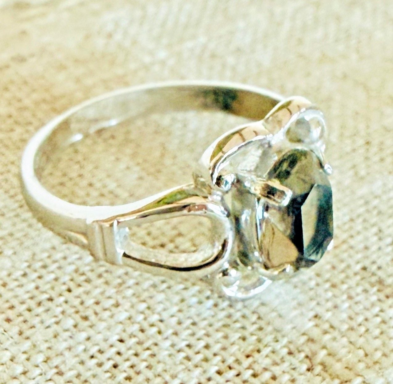 Vintage Rhodium Electroplate Ring Smoky Stone Pierced Shoulders Size 6.5 3