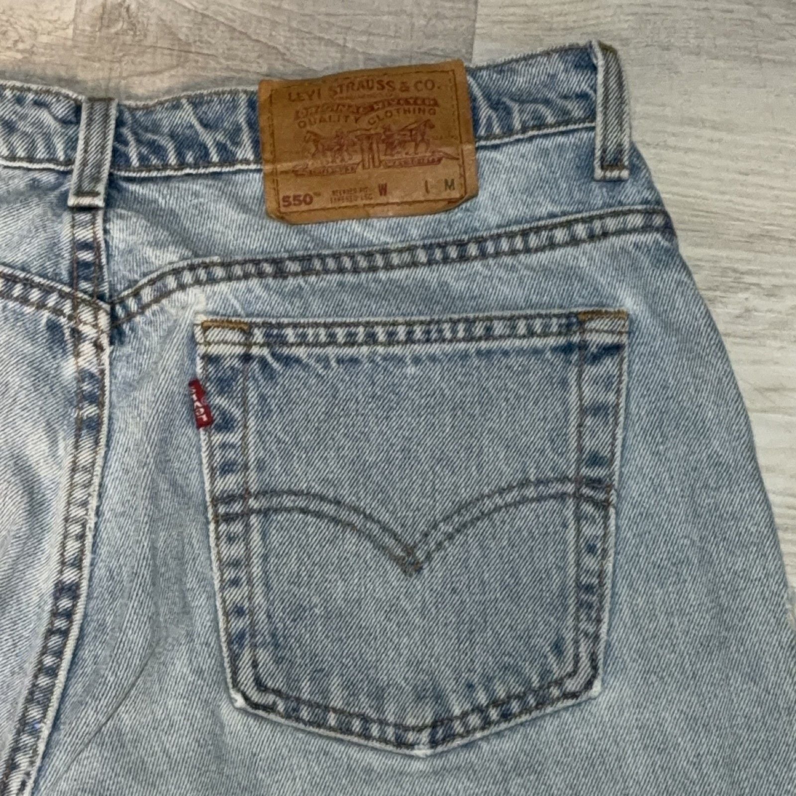 Vintage MADE USA Levi's 550 Jeans Men's M Relaxed Tapered Light Wash Blue Denim 9