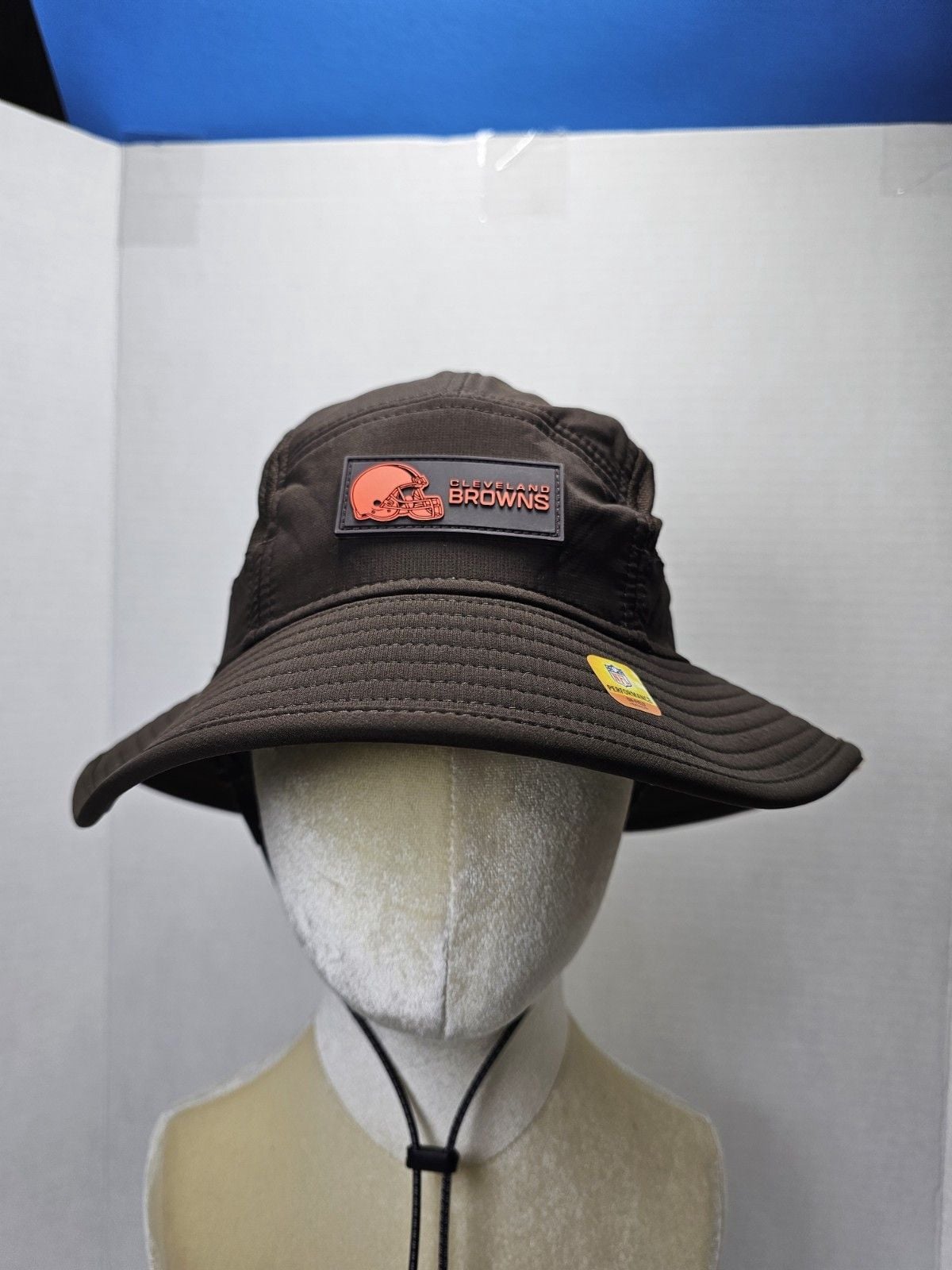 New Era Cleveland Browns 2025 NFL Sideline Bucket Hat Brown S/M New With Tags 3