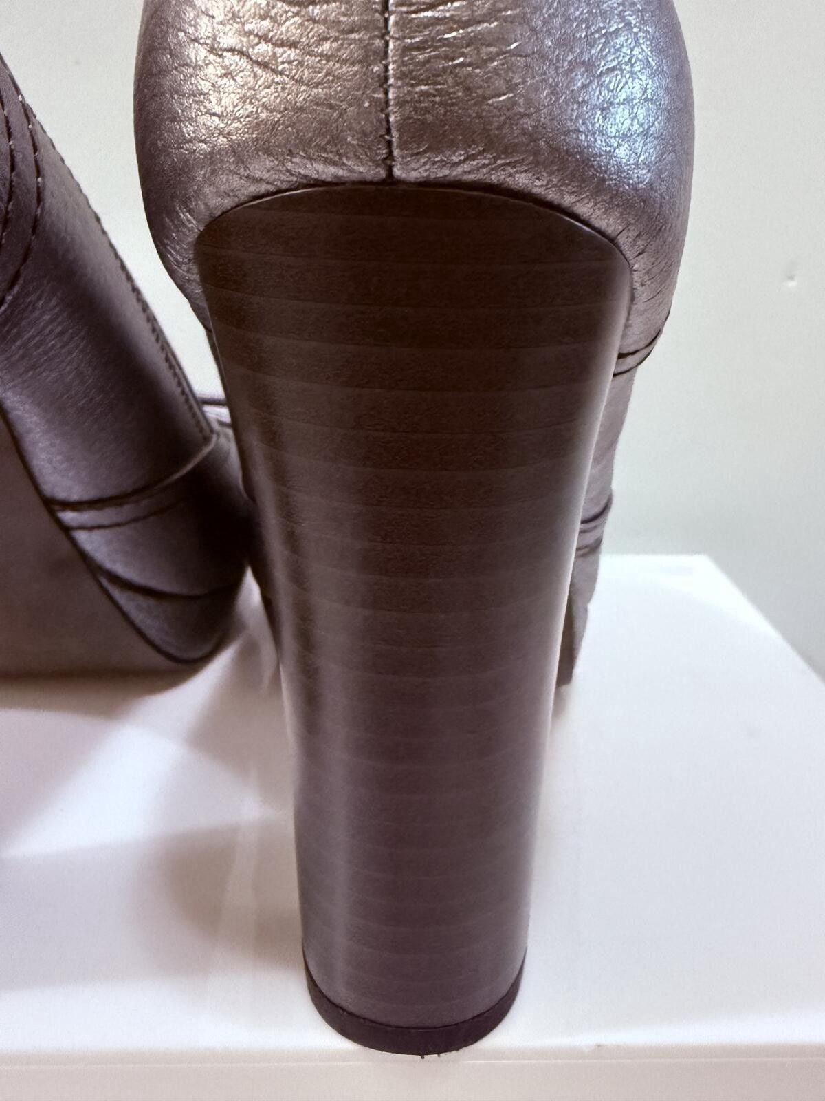 Calvin Klein Jeans Metallic Silver Peep Toe Platform Pumps 11