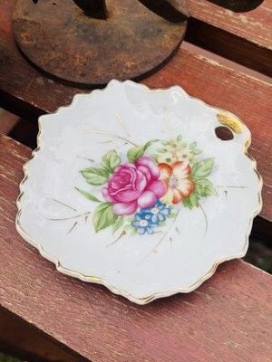 Vintage Noritake Porcelain Floral Trinket Dish w/ Gold Trim & Thumb Handle 1
