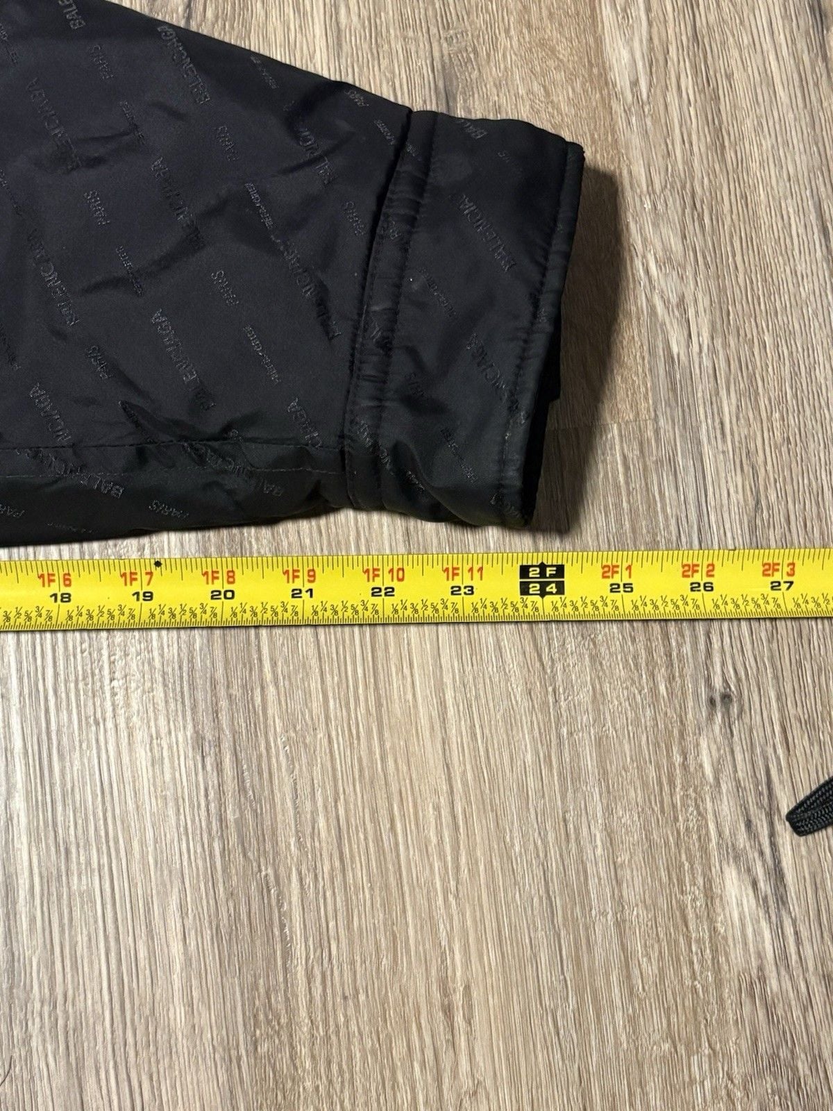 Balenciaga Wardrobe Unisex Quilted Jacket Size 50 Black Italy Allover Logo Snap 15