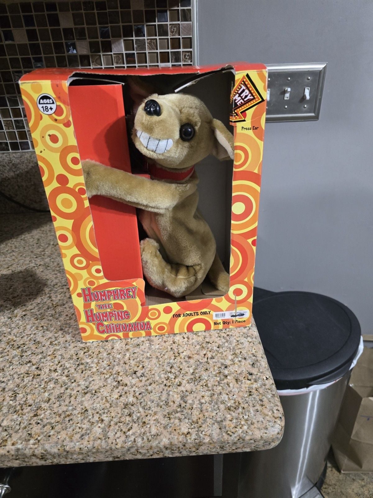 "Humphrey The Humping Dog" Chihuahua Novelty Animated Toy Gemmy New In Box. 1
