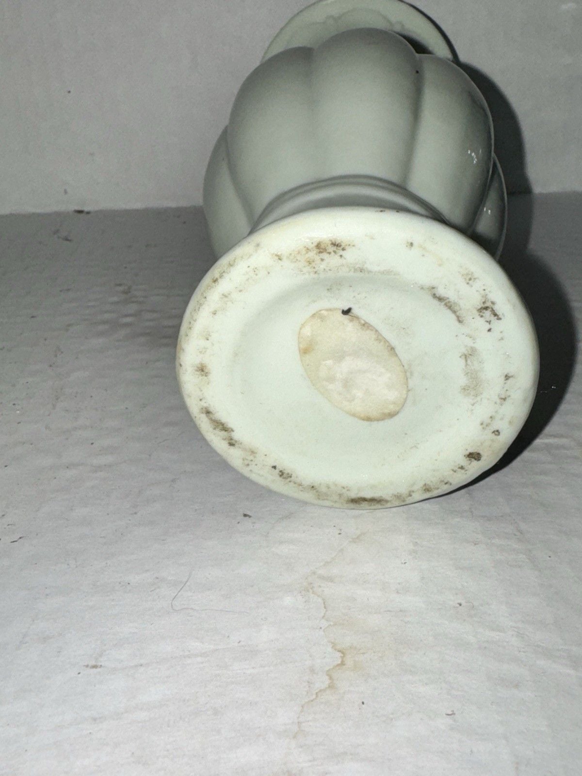 Vintage Ivory Cream Pottery Vase Fluted Pedestal Art Deco Style 7” Unmarked 4