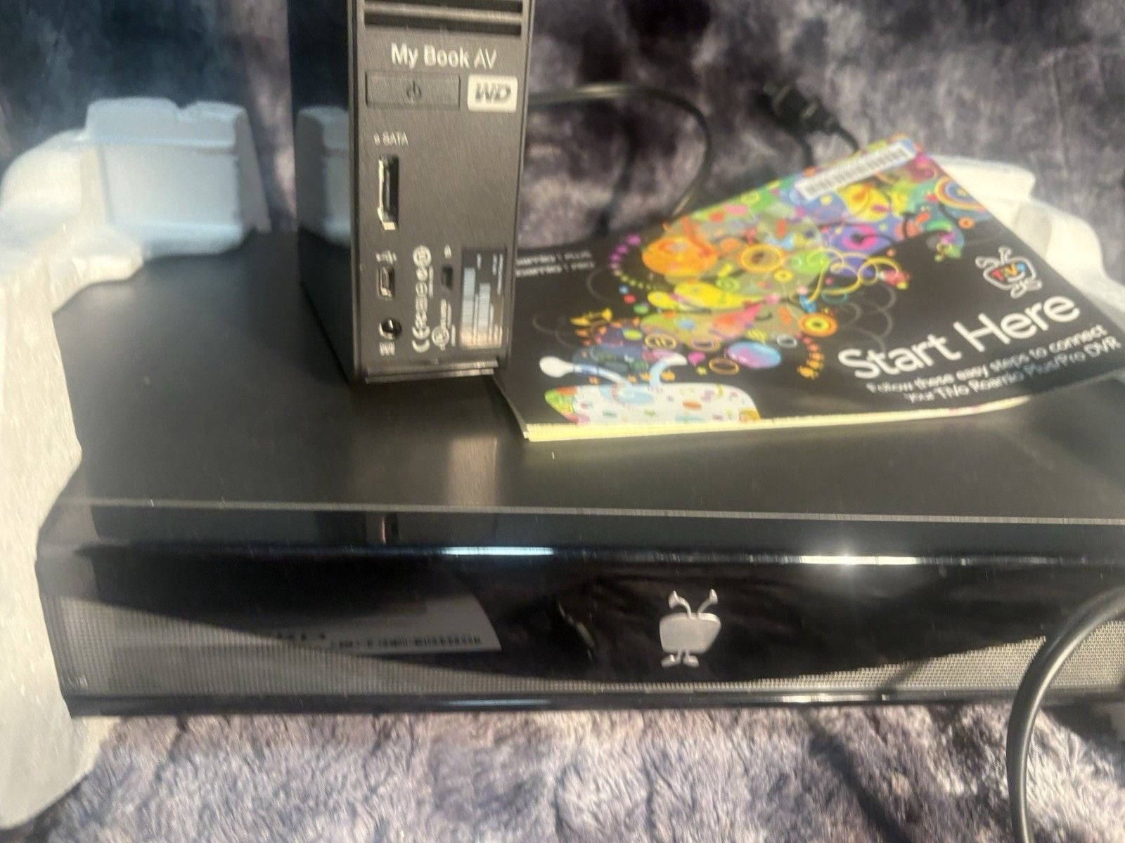 TiVo Roamio Plus Cable DVR Multimedia Hub 6 Tuners TCD848000 Boxed 8