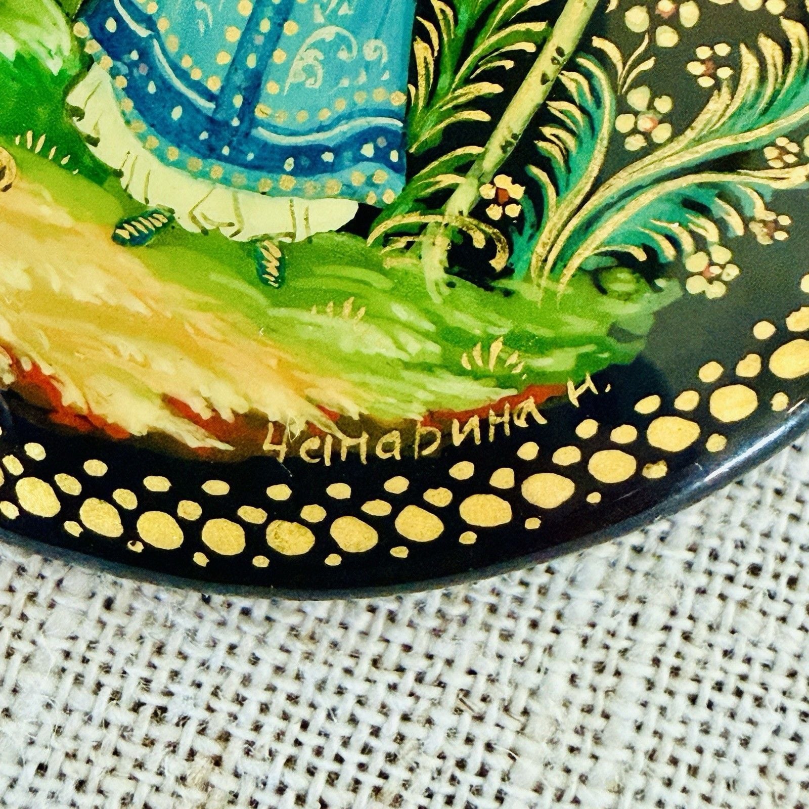 Palekh Russian Lacquer Brooch Signed Dated 2008 Hand Painted Miniature Gold Pin 3