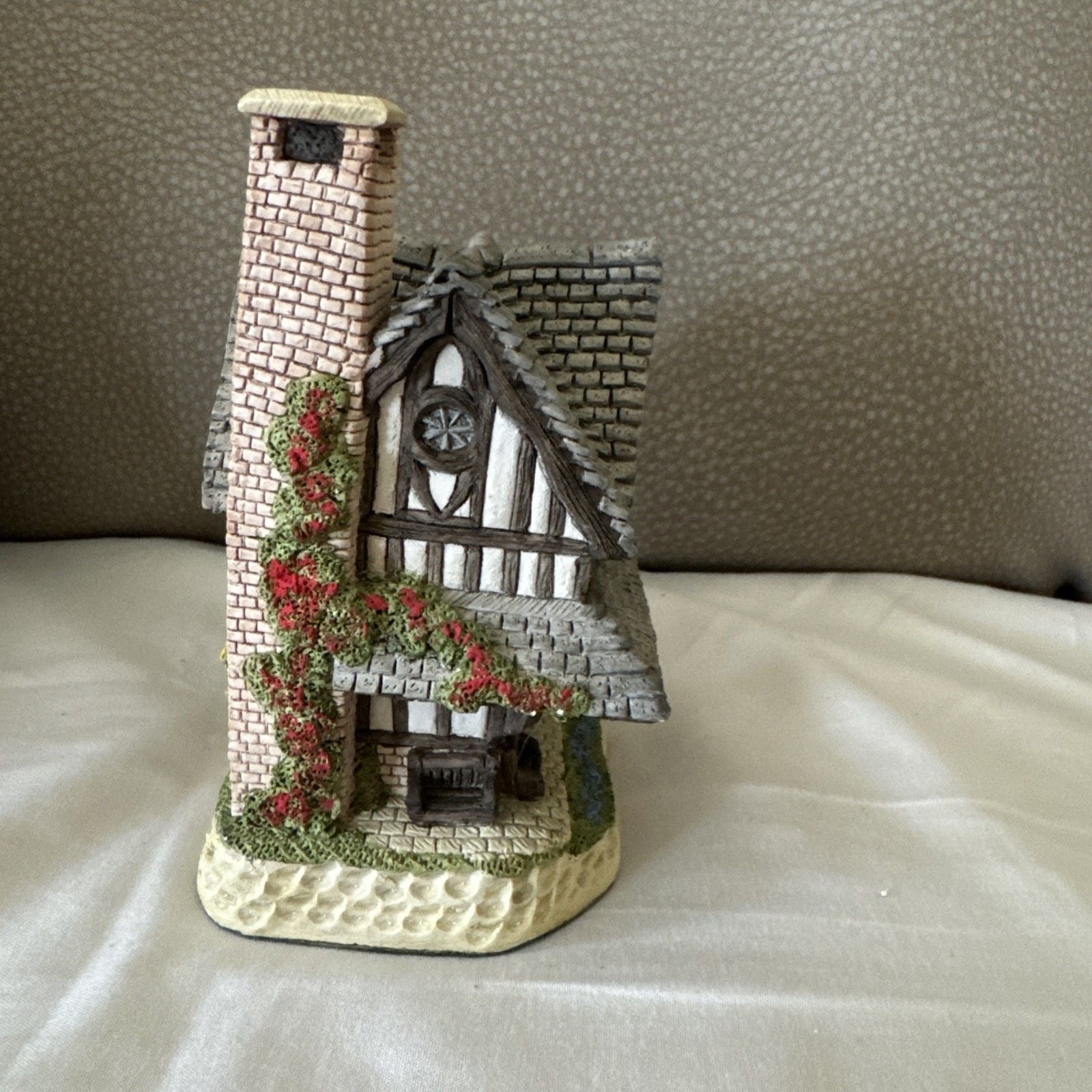 David Winter Cottages – Grouse Moor Lodge – Excellent Condition – No Box 4
