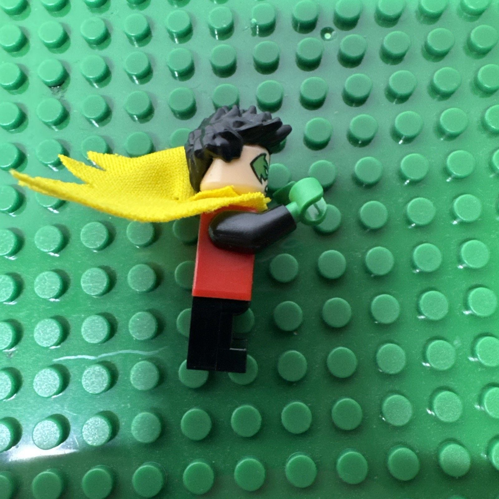 Lego DC Super Heroes Minifigure Robin Green Mask Batman 3