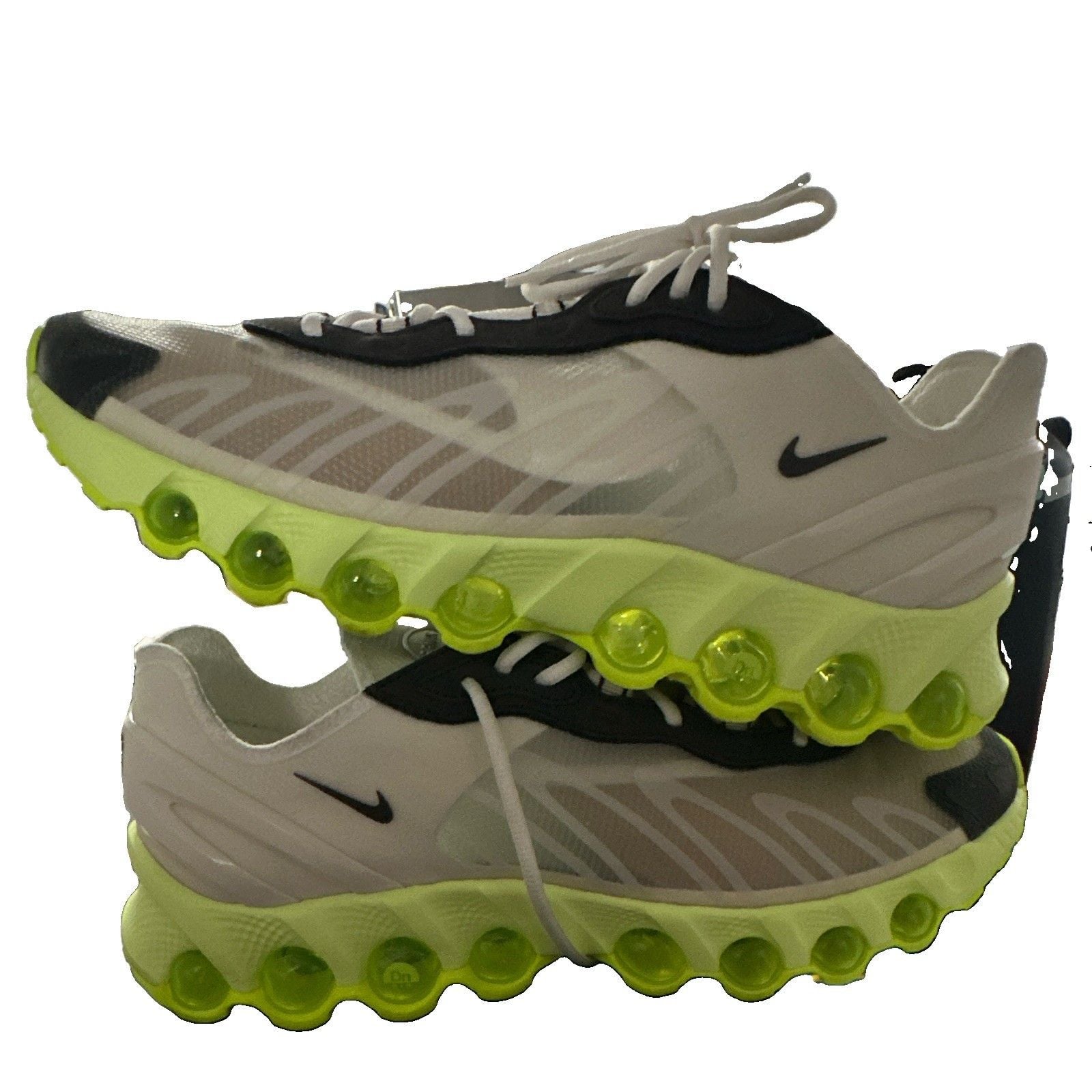 Nike Air Max DN8 QS Men’s Low Top Lace-Up Sneakers Beige Black Neon IQ4479 200 3