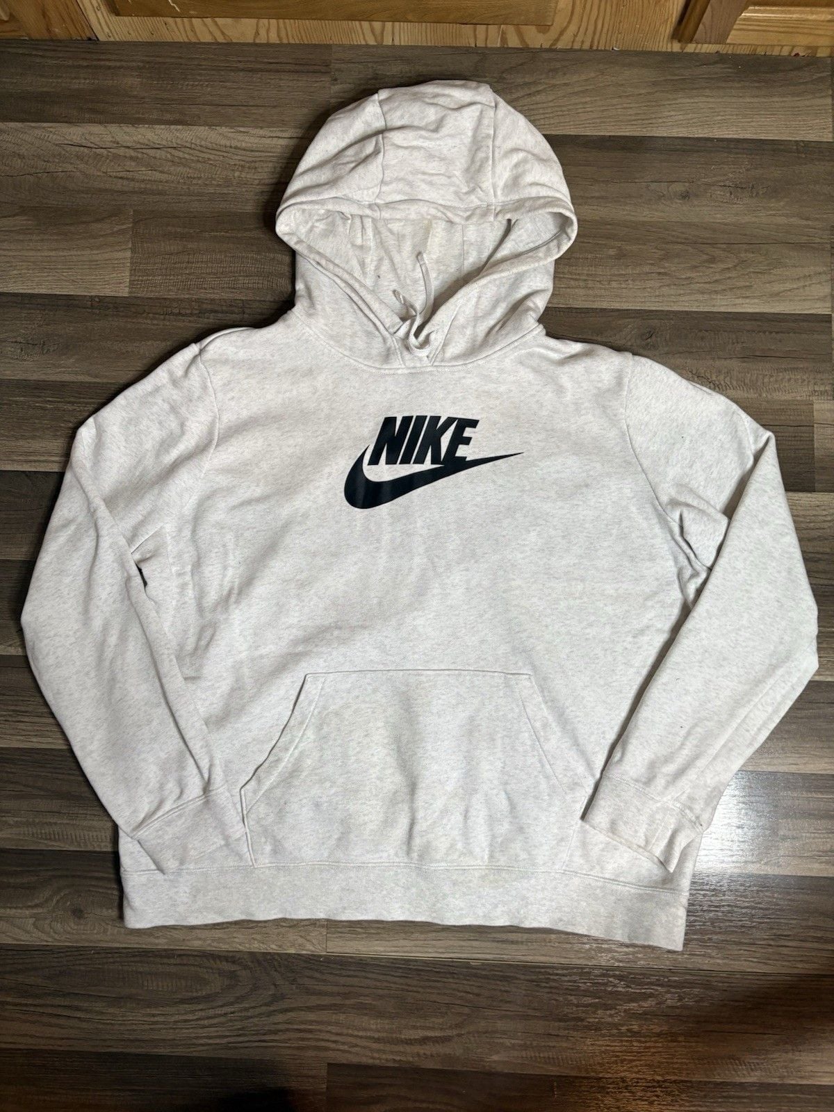 Nike Club Fleece Graphic Pullover Hoodie Light Bone Women’s Size XL 2
