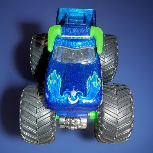 HOT WHEELS EL TORO LOCO MONSTER JAM DIECAST 1:64 BLUE EXCLUSIVE. RARE