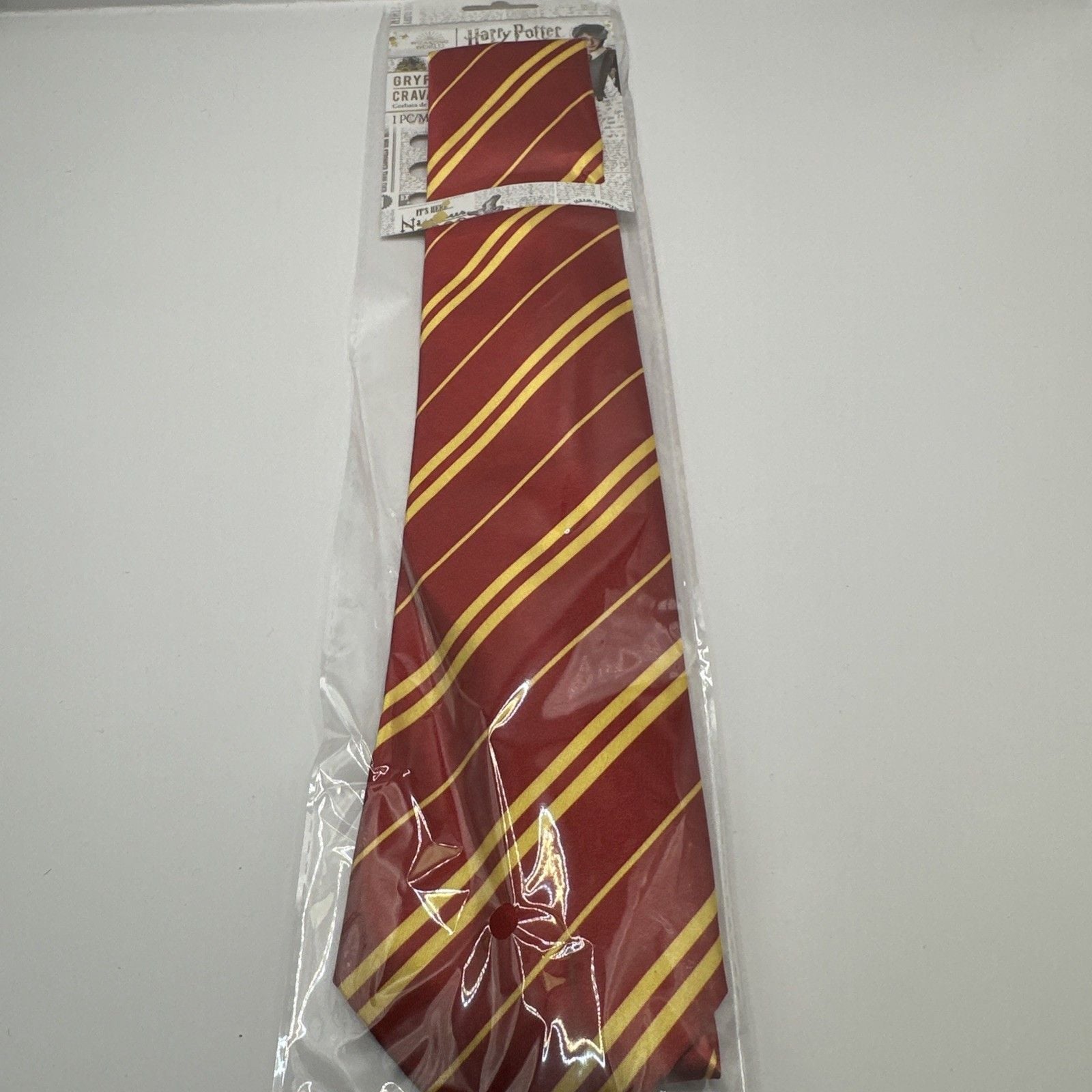 New Sealed Harry Potter Gryffindor Adult Costume Tie Cosplay 1