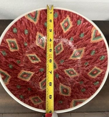 Vintage Chinese Export Porcelain Bowl with a rose, green, and gold pattern 7