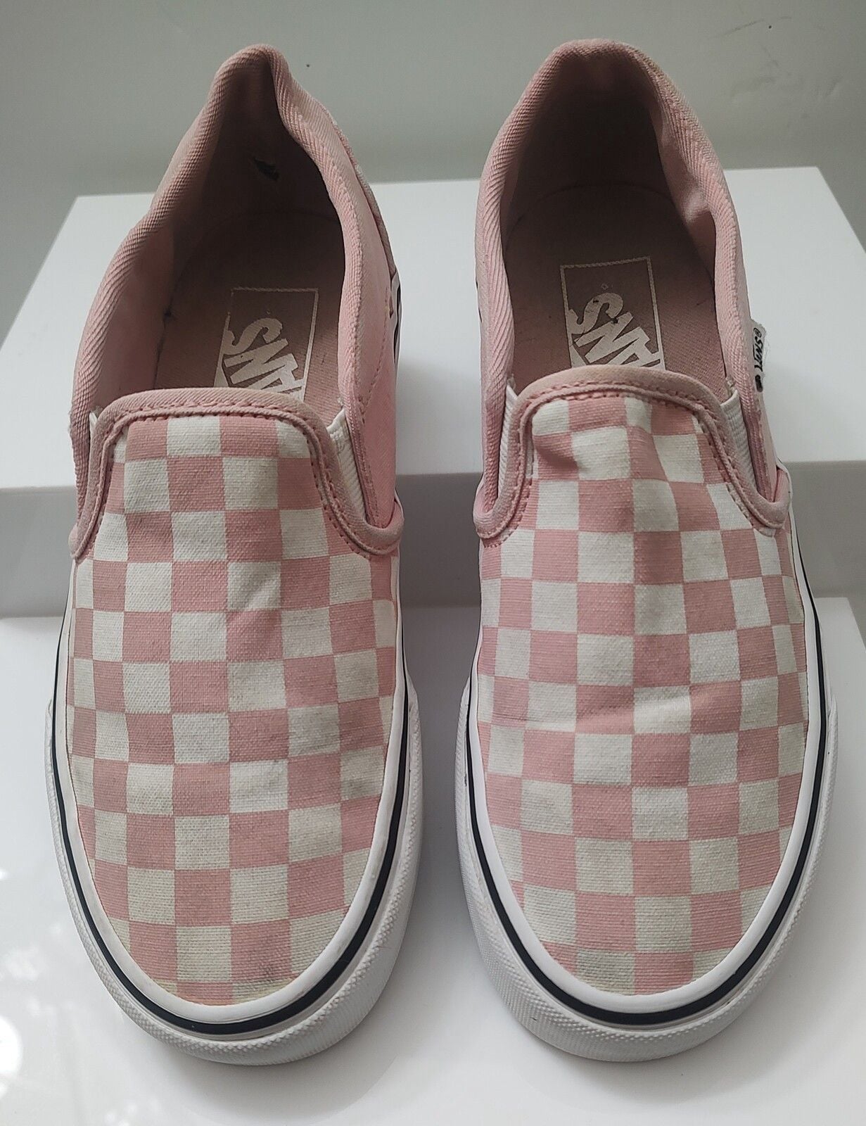 Vans Classic Slip-On Checkerboard Pink and White Sneakers, US(Wmn)6 2