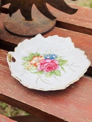 Vintage Noritake Porcelain Floral Trinket Dish w/ Gold Trim & Thumb Handle 4