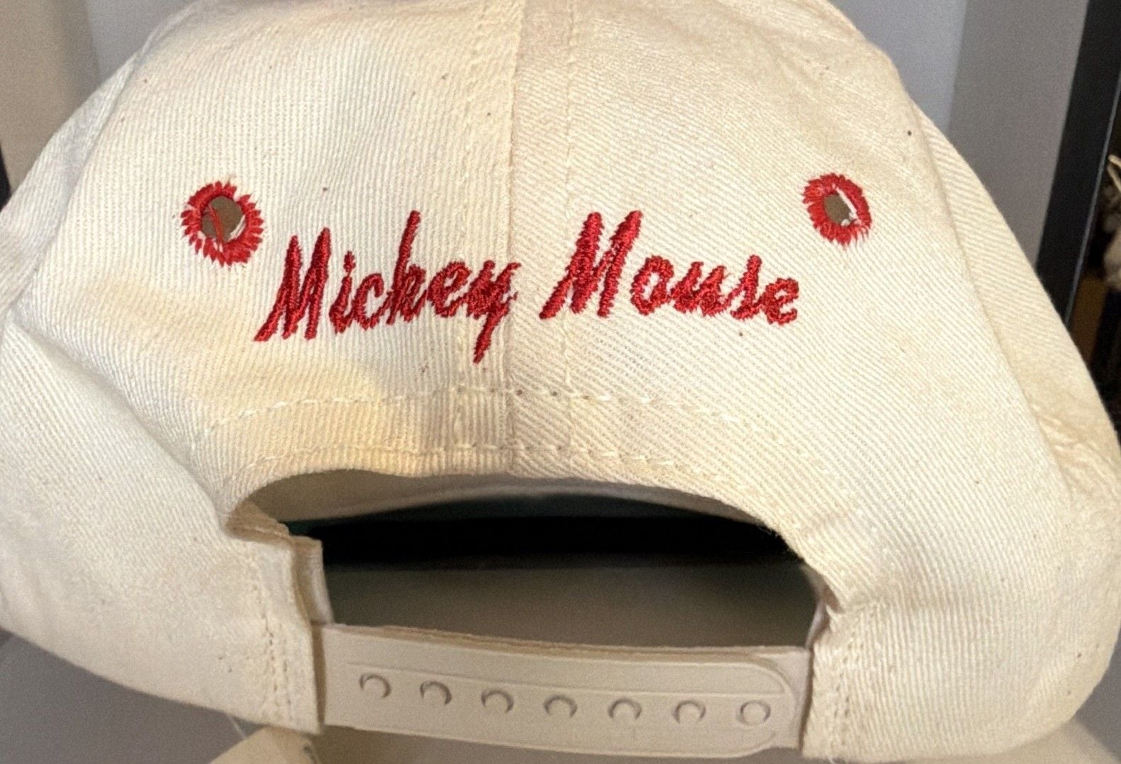 Vintage Disney Mickey Mouse Snapback Hat White/Red One Size Fits All Unisex NWT 3