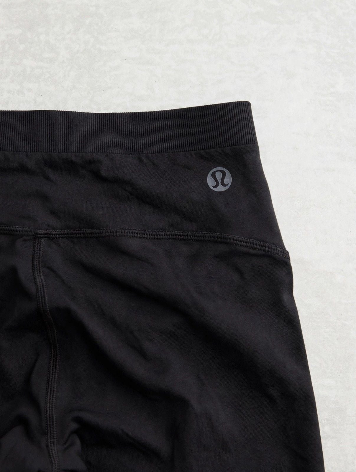 Lululemon Women's Black High Rise Leggings Size 6 3