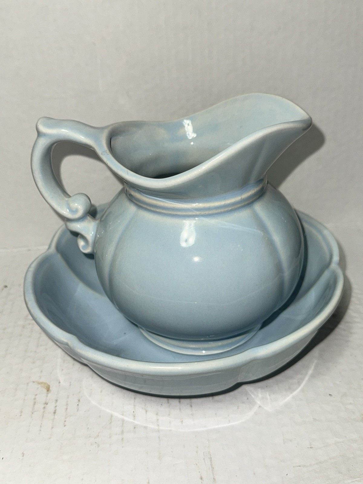 Vintage Blue Daisy Pitcher & Wash Basin Set USA Pottery 7528 Cottagecore 4